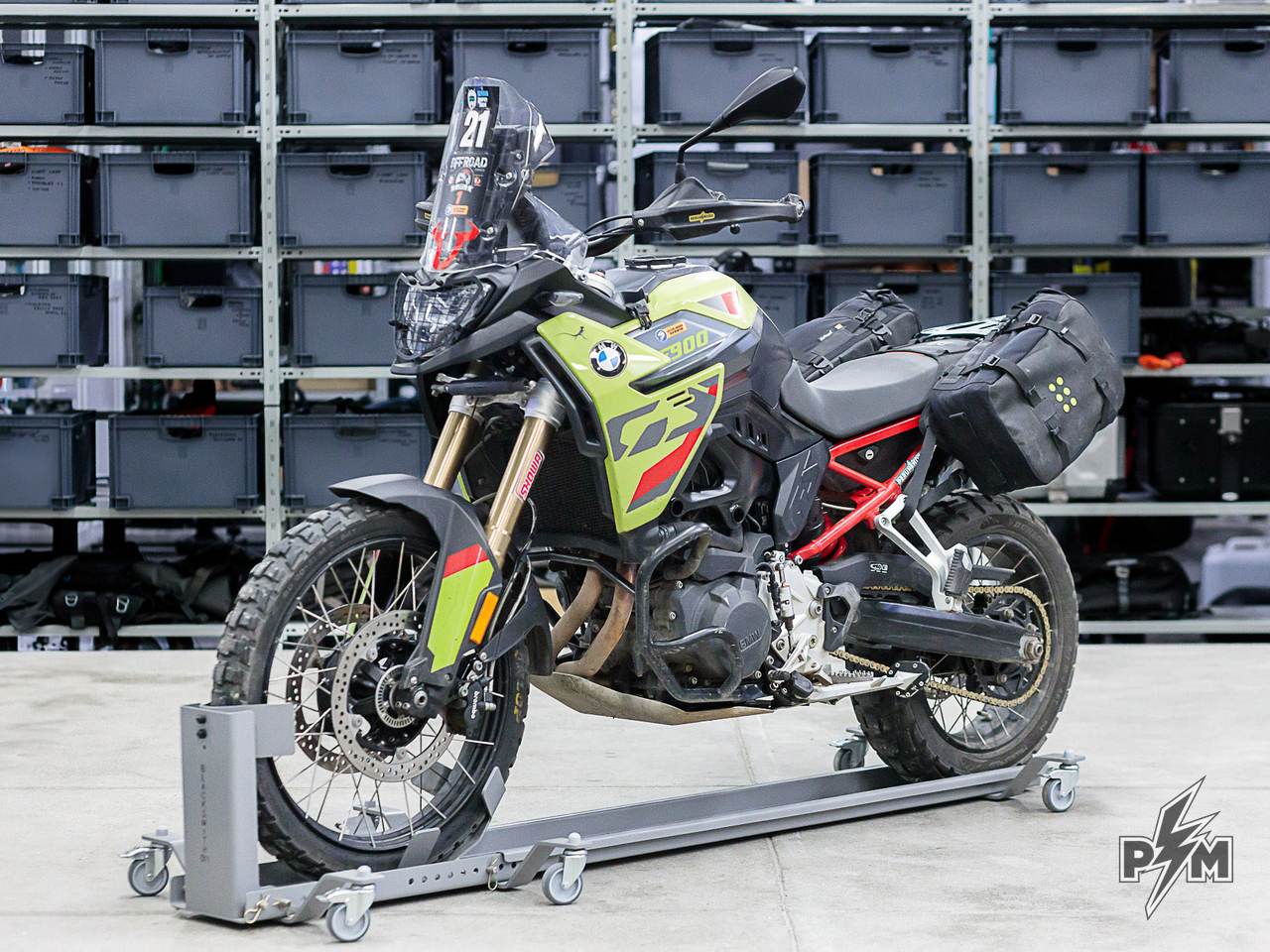 Perun moto BMW F900GS Luggage rack, Rackless supports & Kriega add-on with Kriega OS-18