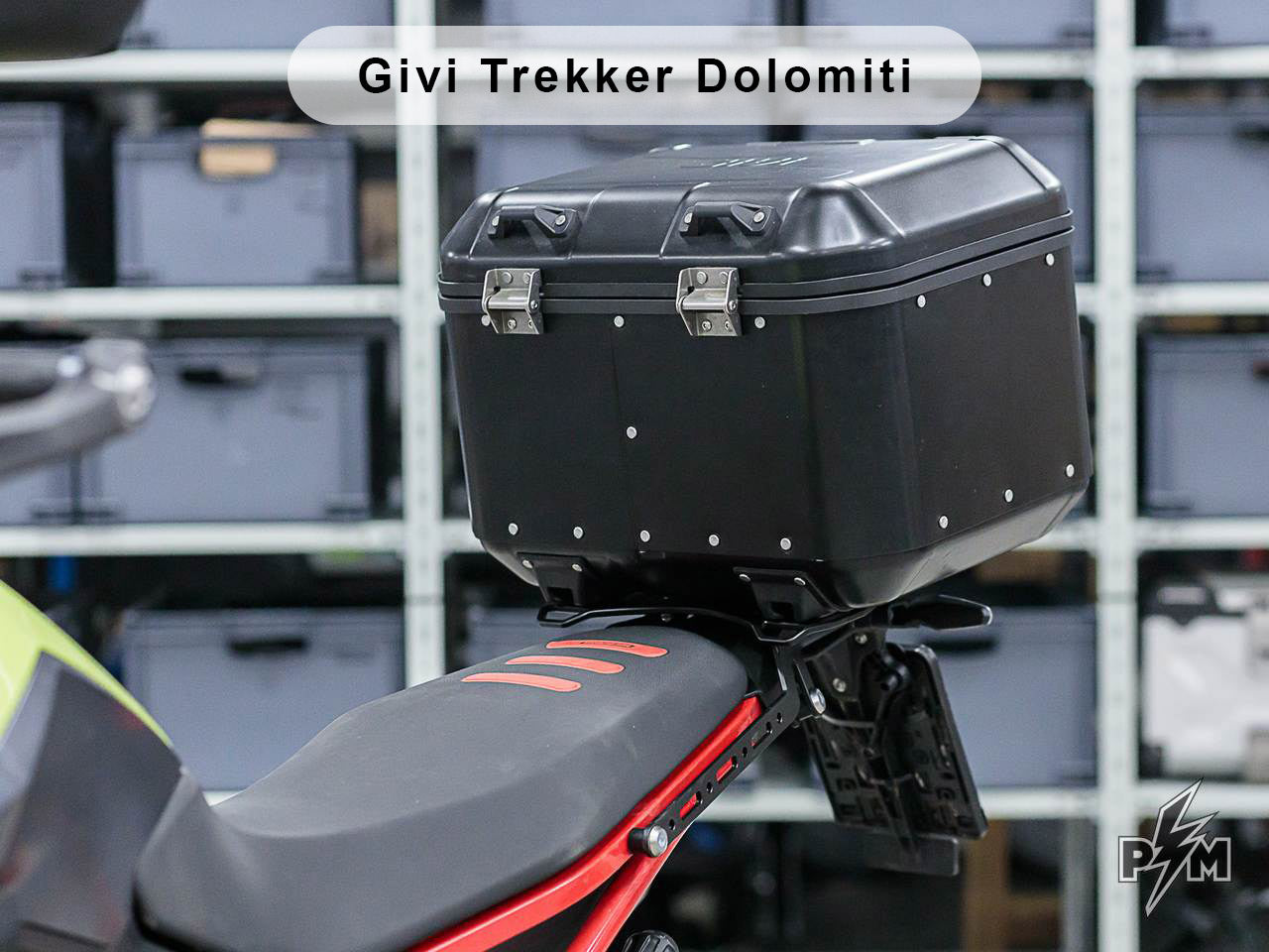 Perun moto BMW F900GS Top luggage rack - Givi Trekker Dolomiti 46 Top case - 1