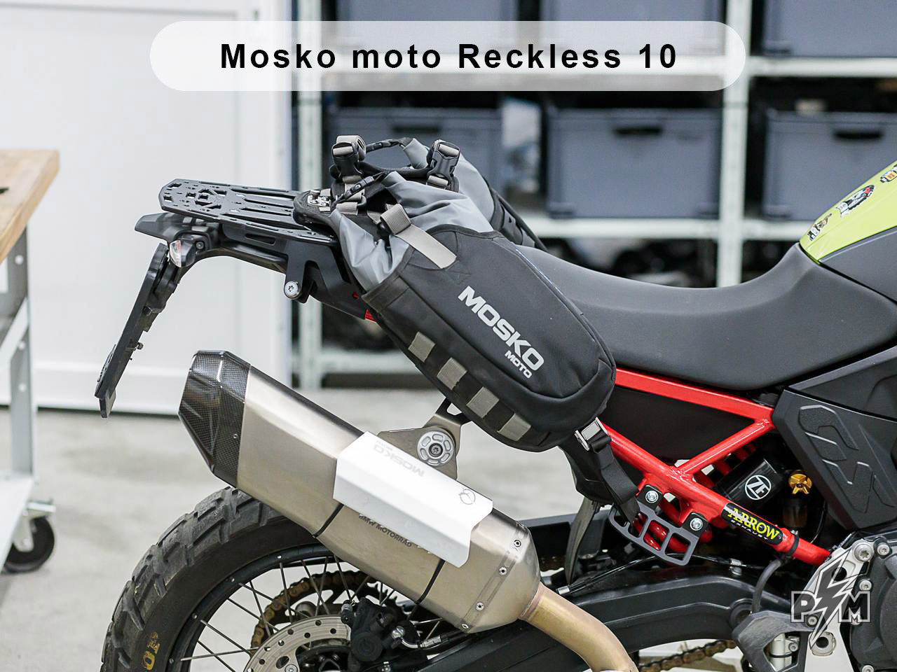 Perun moto BMW F900GS Top luggage rack - Mosko moto Reckless 10